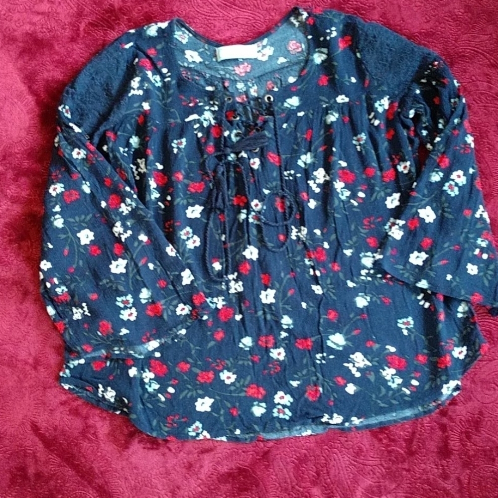 Liz Lange Maternity Top